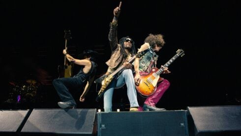 rock-legend-lenny-kravitz-blasts-through-three-decades-of-musical-hits-at-spectacular-marbella-concert