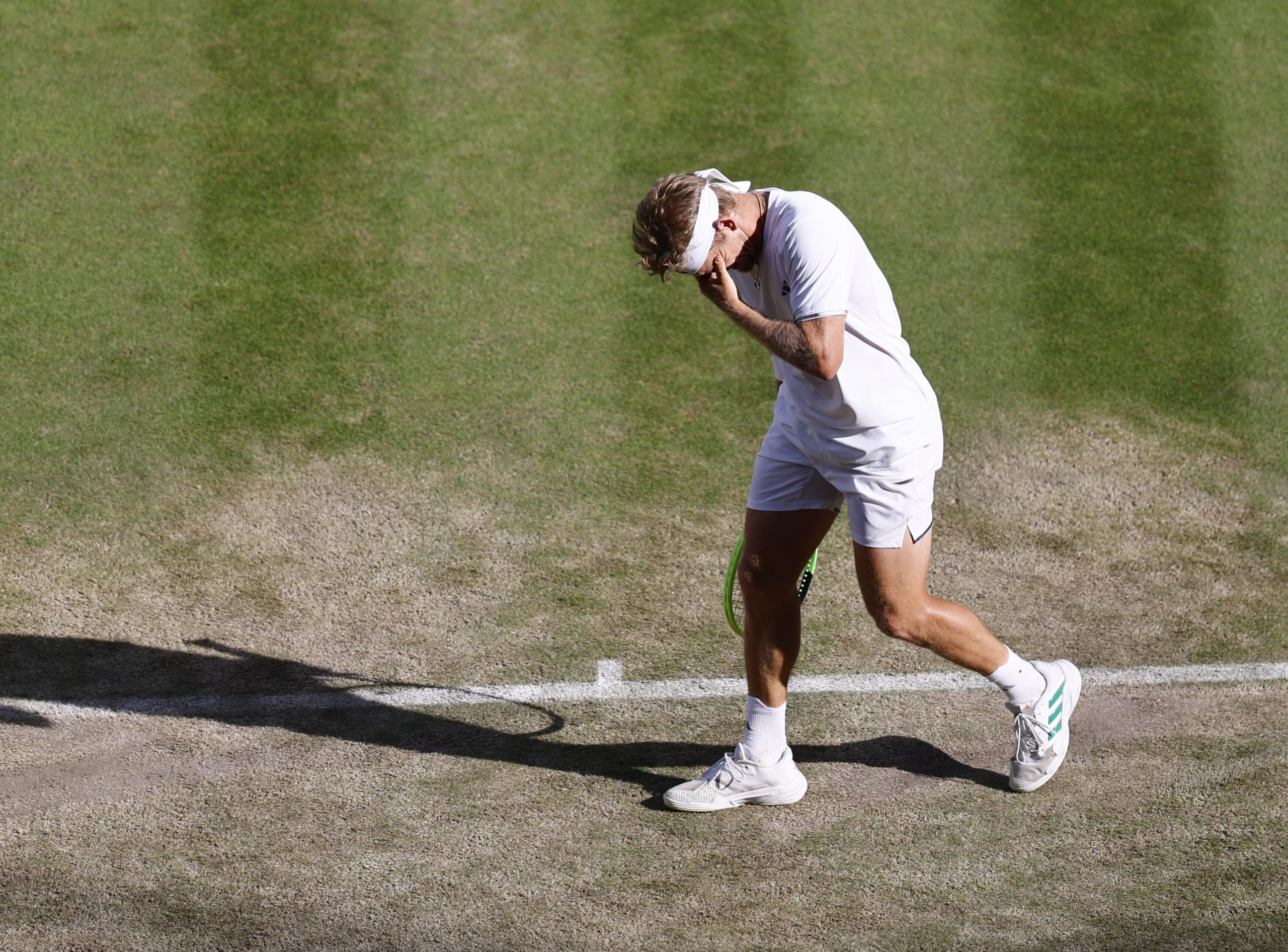 davidovich,-el-dia-de-la-marmota-y-otro-adios-doloroso:-ya-no-hay-espanoles-en-wimbledon
