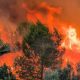 el-incendio-en-soneja-(castellon)-obliga-a-desalojar-a-500-personas-de-la-vecina-poblacion-de-azuebar