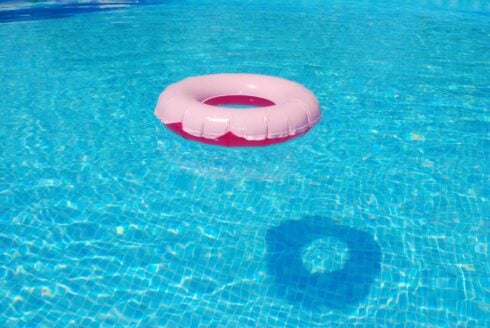 urgent-warning-to-parents-as-drownings-surge-in-private-swimming-pools-across-spain-–-when-is-your-child-most-at-risk?