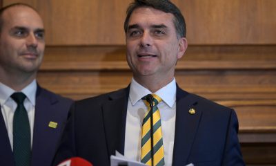 bolsonaro-hijo-viaja-a-washington-para-intentar-evitar-un-nuevo-castigo-arancelario-que-dane-su-campana