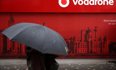 la-emirati-e&-vendera-su-16%-en-el-capital-de-vodafone-al-empresario-frances-xavier-niel-por-5.200-millones