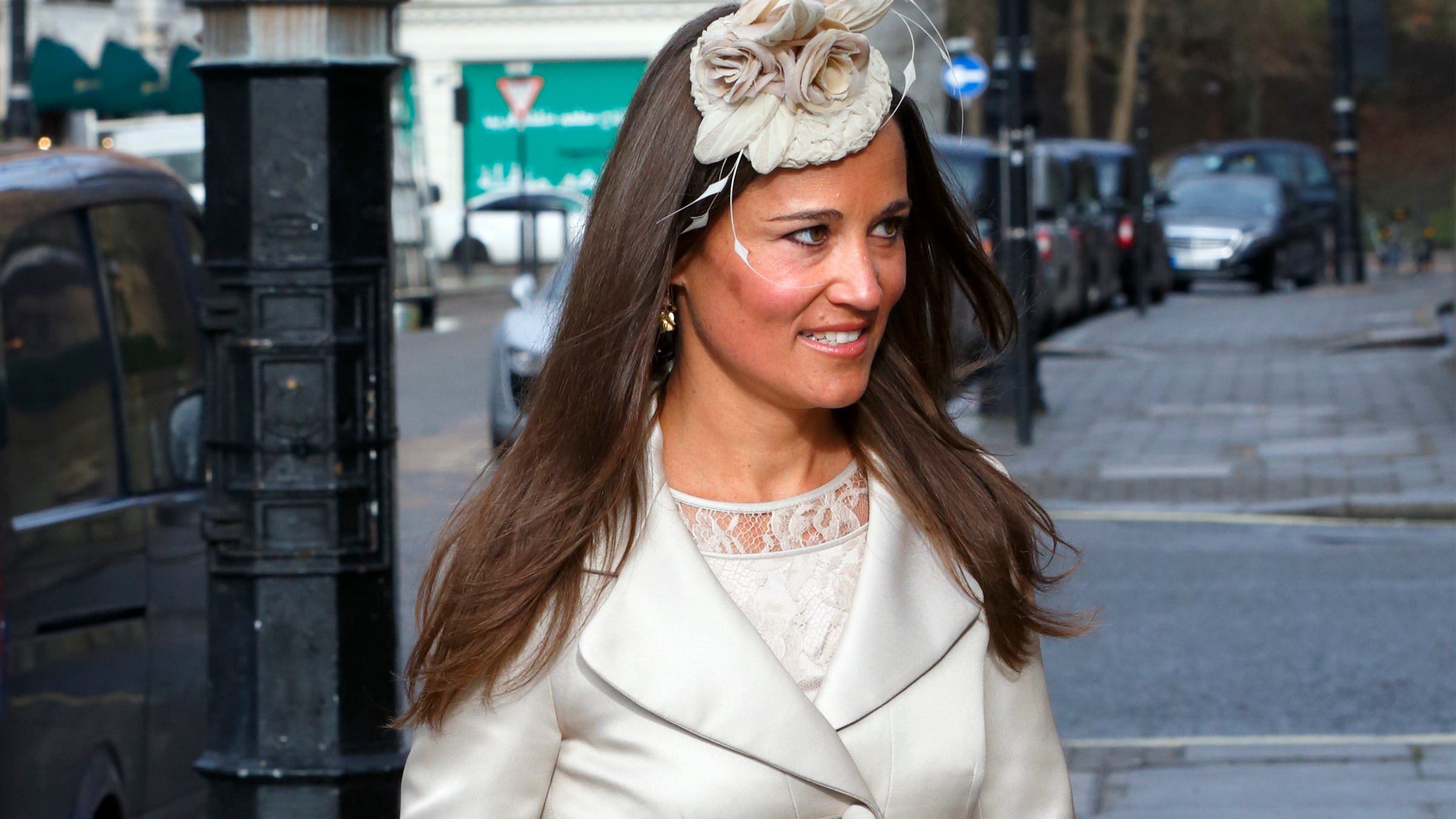 from-wallis-simpson-to-pippa-middleton:-the-long-history-of-wedding-guests-in-white