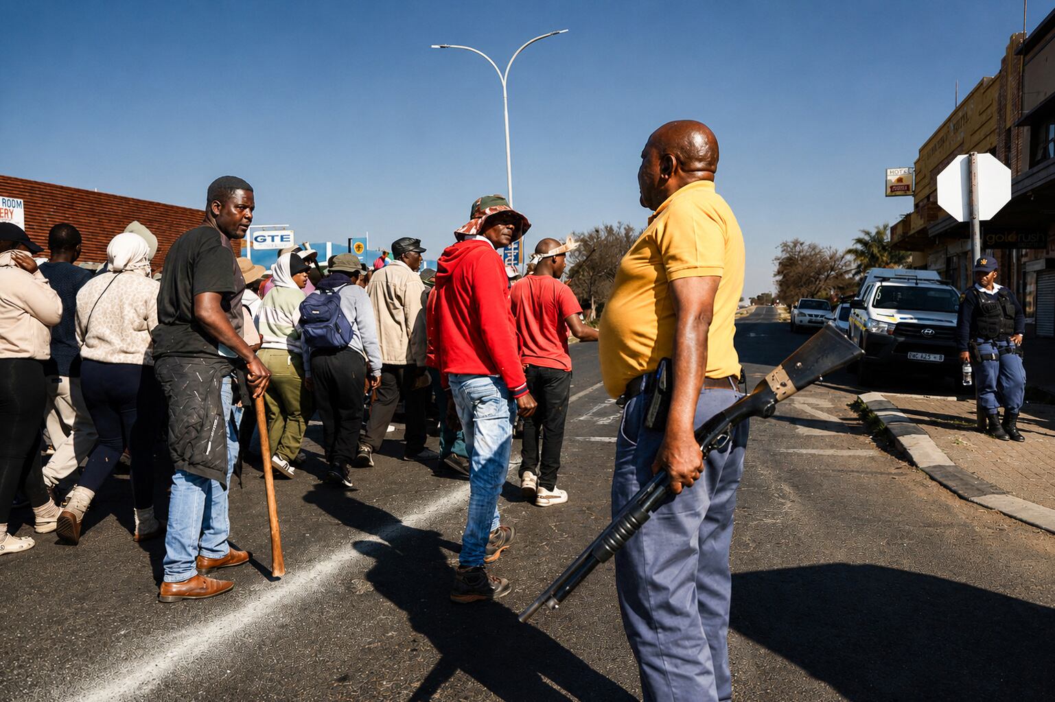 south-africa’s-anti-immigrant-groups-move-from-ultimatums-to-door-to-door-threats