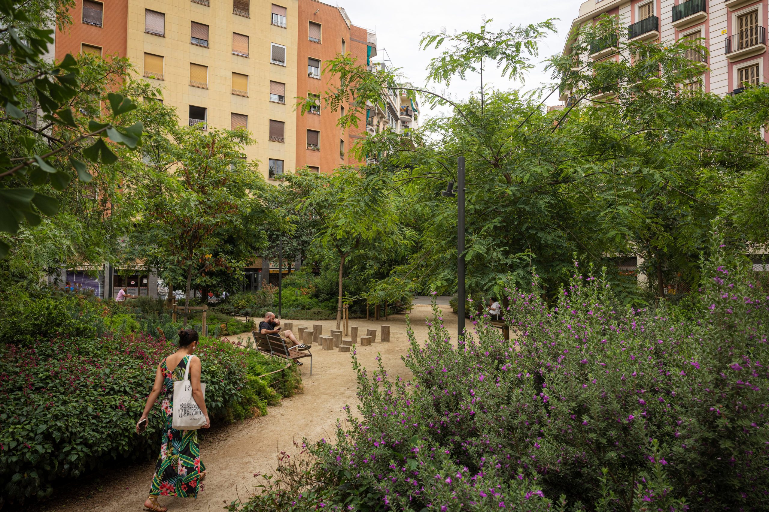caminar-por-barcelona-sin-achicharrarse-gracias-a-un-gps-anticalor-que-busca-rutas-frescas