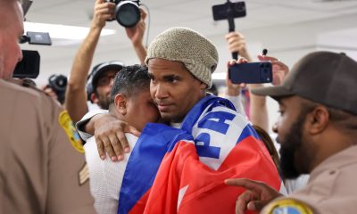 el-artista-cubano-luis-manuel-otero-alcantara-llega-exiliado-a-estados-unidos