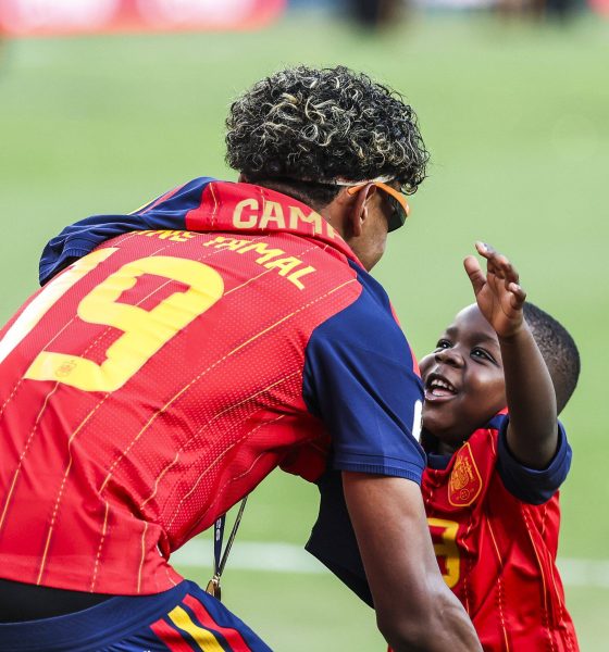 de-keyne,-el-hermano-de-lamine-yamal,-a-la-familia-numerosa-de-cucurella:-los-apoyos-de-los-jugadores-de-la-seleccion-espanola-fuera-del-campo