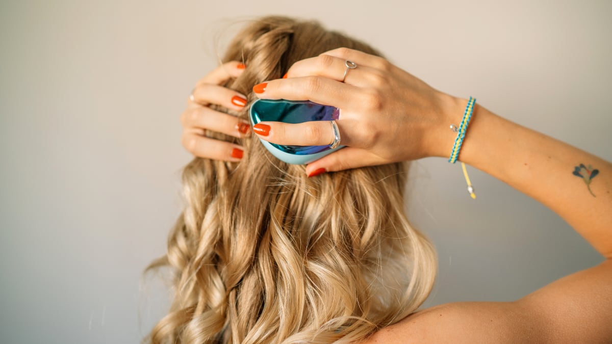 un-tangle-teezer-de-viaje:-el-cepillo-de-pelo-perfecto-para-tu-neceser-de-vacaciones