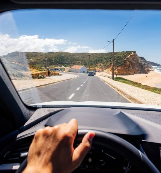 antes-de-arrancar,-revisa-esta-lista:-10-basicos-para-llevar-en-el-coche-(incluida-la-luz-v-16)