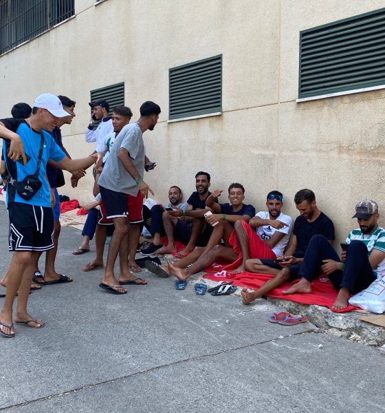situacion-de-“emergencia”-en-ceuta-por-una-llegada-extraordinaria-de-migrantes-en-pocos-dias