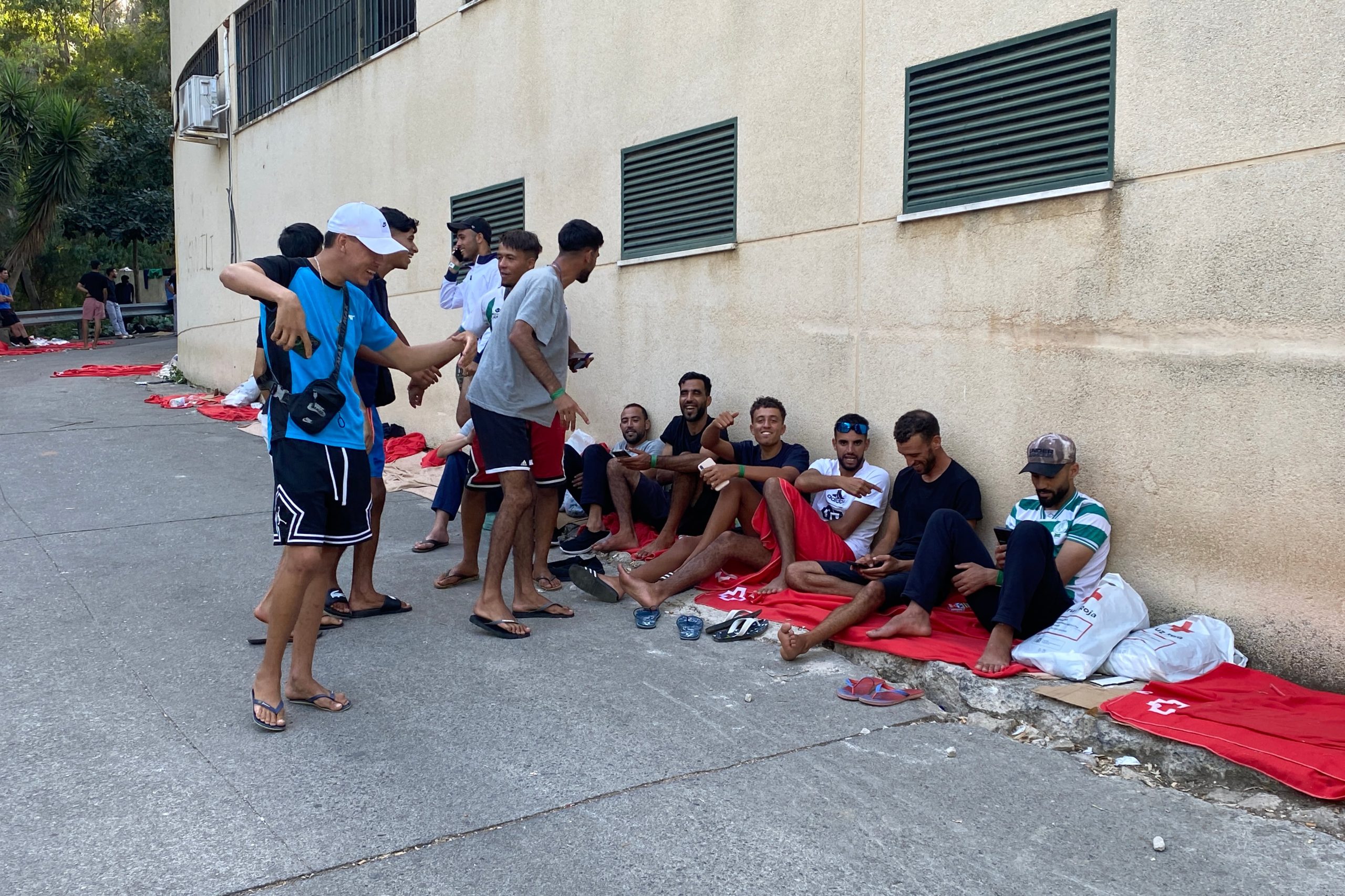 situacion-de-“emergencia”-en-ceuta-por-una-llegada-extraordinaria-de-migrantes-en-pocos-dias