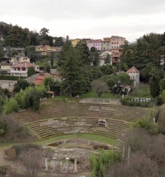 the-incredible-story-of-the-man-who-built-a-fake-roman-theater-in-italy-and-sold-tickets-to-visit-it