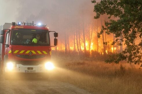 ‘listen-to-local-authorities’:-uk-minister-offers-advice-to-brits-in-spain-and-france-amid-wildfire-chaos