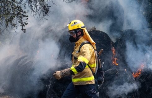 fire-crews-continue-to-battle-forest-blazes-in-spain-with-concern-over-start-of-a-new-heatwave