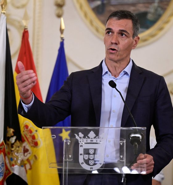 ultima-hora-de-la-entrada-de-inmigrantes-a-ceuta,-en-directo-|-sanchez-denuncia-“una-violacion-de-la-integridad-territorial-de-espana”
