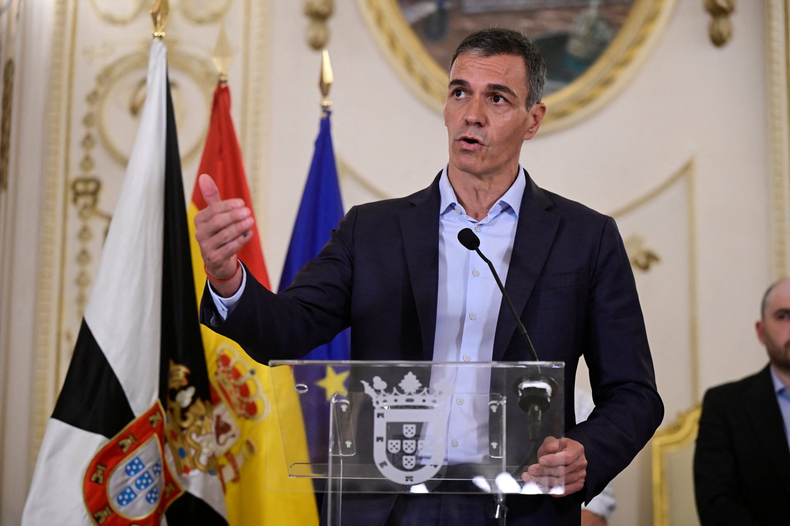 ultima-hora-de-la-entrada-de-inmigrantes-a-ceuta,-en-directo-|-sanchez-denuncia-“una-violacion-de-la-integridad-territorial-de-espana”