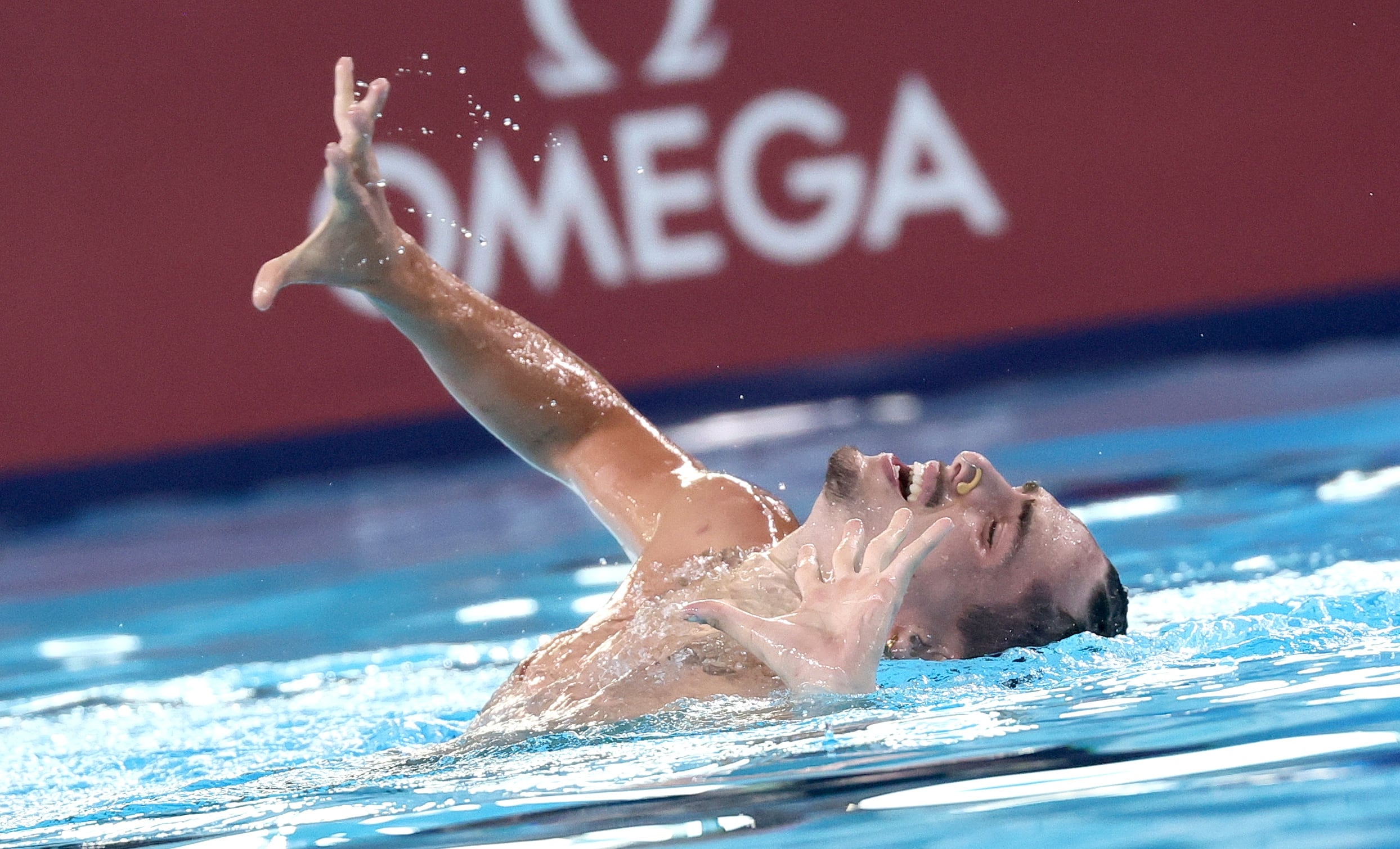dennis-gonzalez-se-queda-a-las-puertas-del-podio-y-espana-firma-un-octavo-puesto-enganoso-en-el-estreno-de-los-europeos-de-natacion-artistica