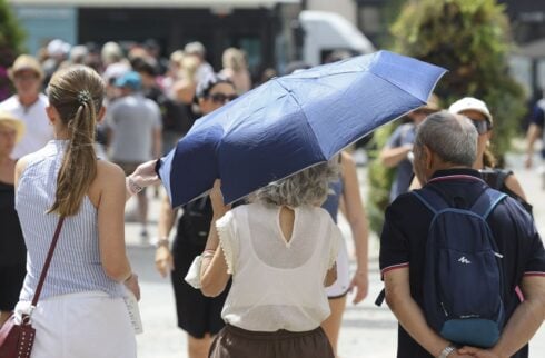 malaga-heatwave-warning-as-extreme-temperatures-threaten-over-85s-and-boost-hospital-admissions-for-dehydration