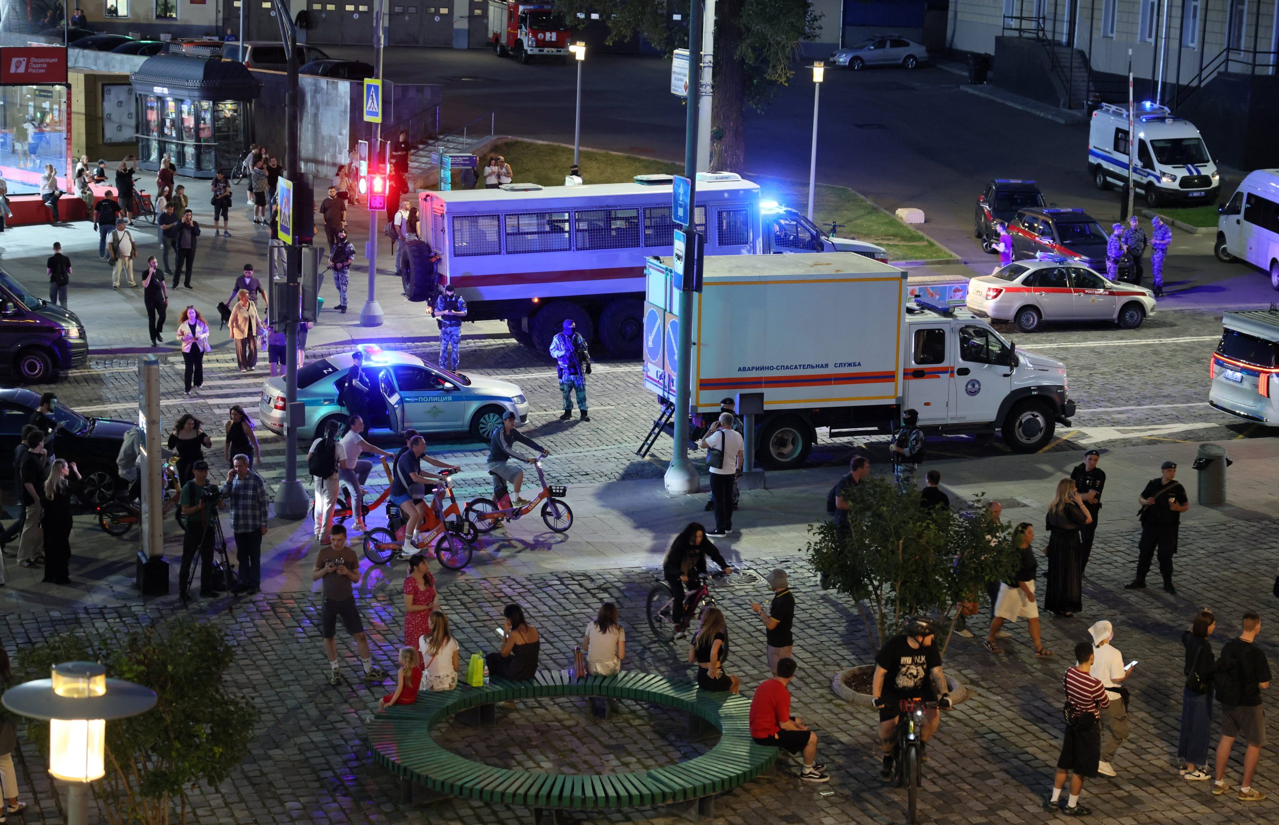 al-menos-tres-muertos-en-un-ataque-con-bomba-en-centrico-restaurante-de-moscu