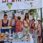 free-moscatel-grapes-and-home-cooking-draw-crowds-to-iznate’s-big-summer-night-out