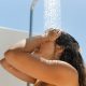 agua-caliente-gratis-sin-electricidad:-las-5-duchas-solares-mas-vendidas-para-usar-en-exterior