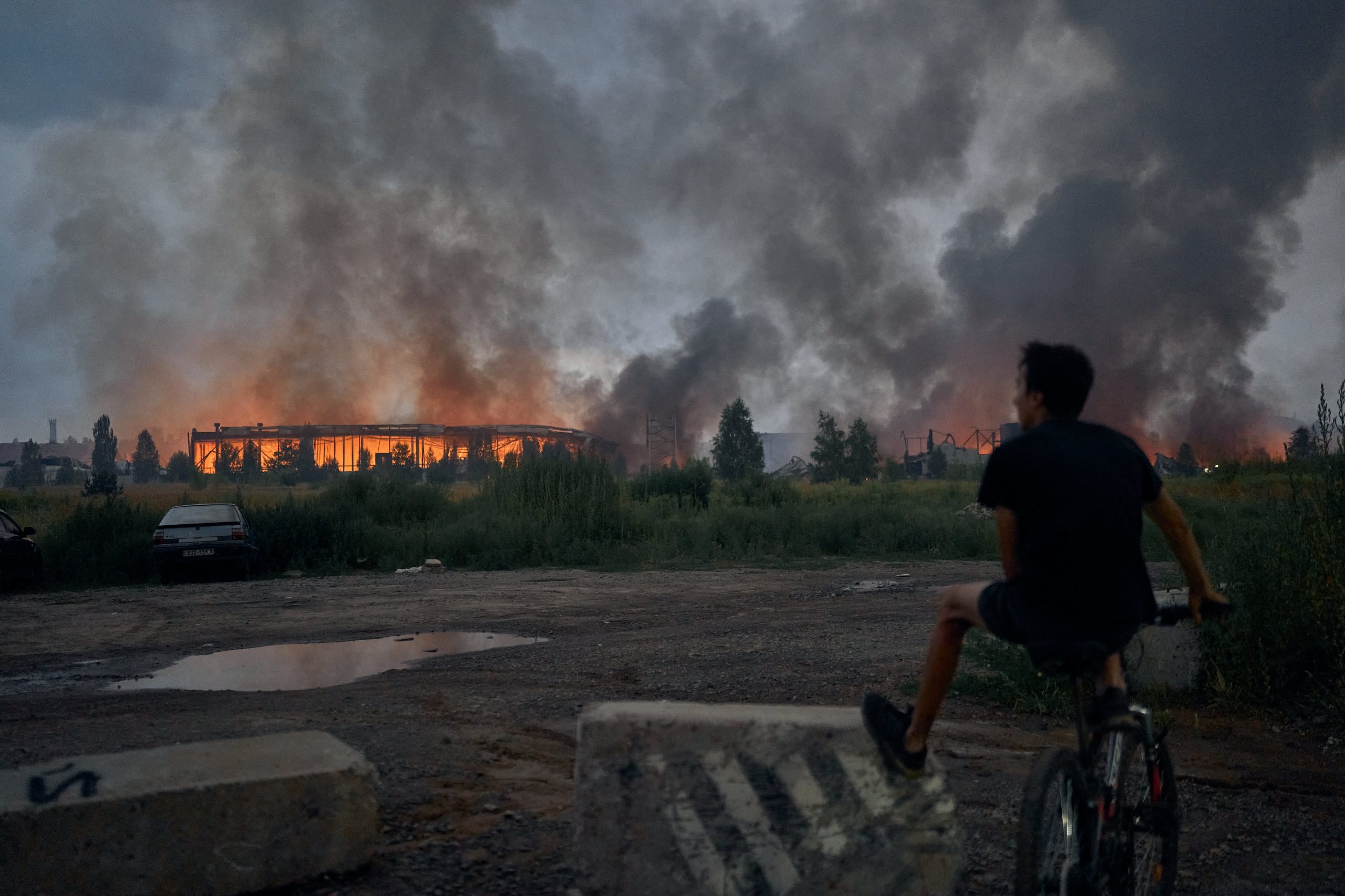 al-menos-17-muertos-en-ataques-rusos-con-misiles-balisticos-y-drones-en-la-region-de-kiev
