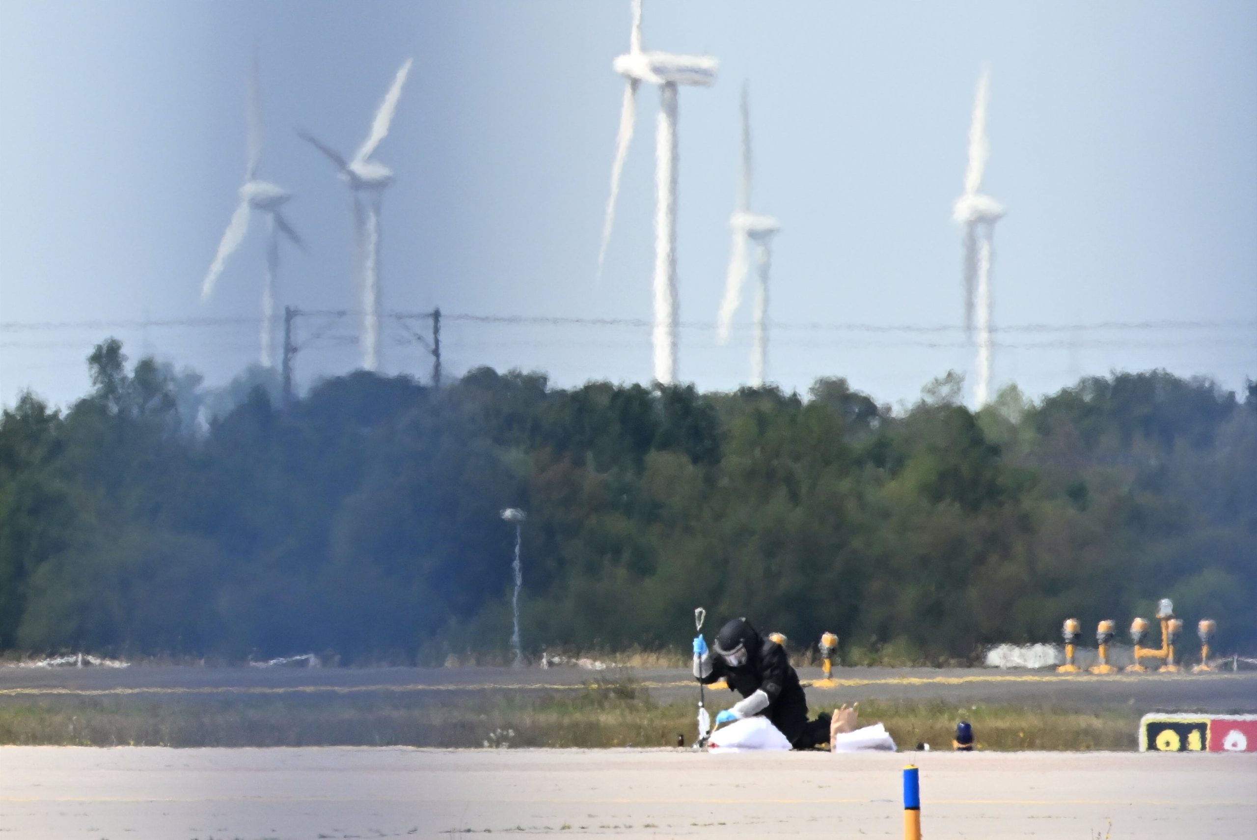 la-policia-alemana-desactiva-un-dron-bomba-que-cayo-junto-a-un-avion-de-carga-ucranio-en-el-aeropuerto-de-leipzig