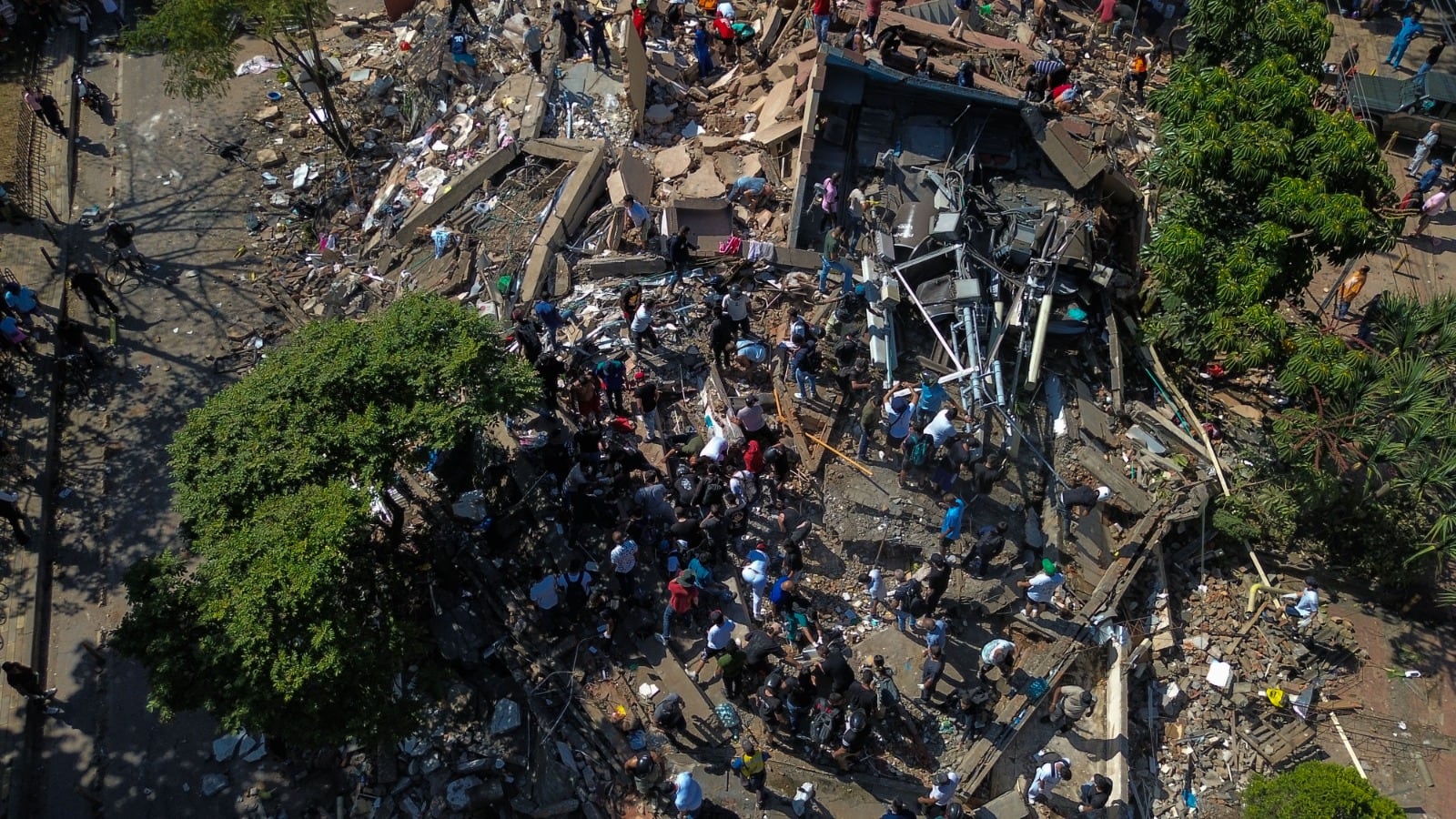 video-|-la-devastacion-en-cali-tras-el-terremoto-vista-desde-el-aire
