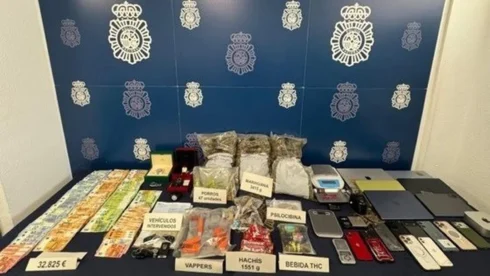 marbella-coffee-shop-raided-as-police-find-hashish-hidden-among-chocolate-wrappers