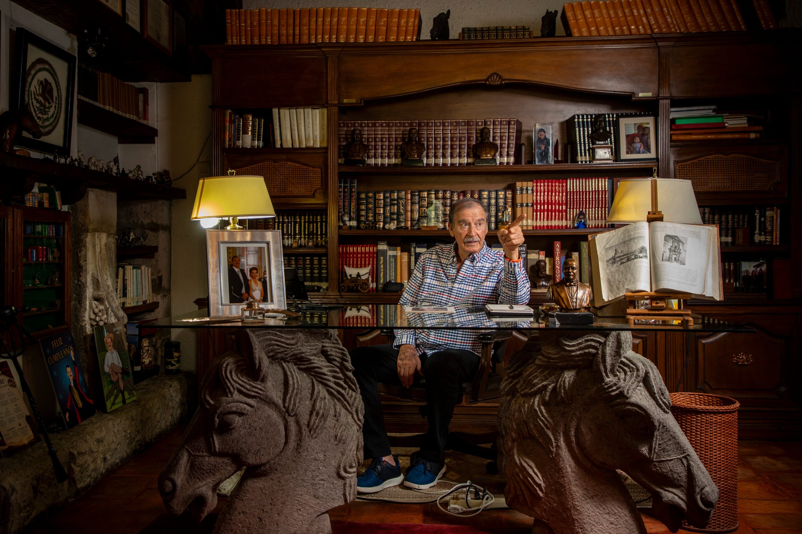 vicente-fox:-‘people-need-to-be-given-training,-not-money-so-they-can-just-lie-around’