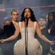 rosalia-bromea-sobre-las-relaciones-abiertas-en-su-primer-concierto-en-rio-de-janeiro:-“piden-fuego-y-no-aguantan-el-calor”