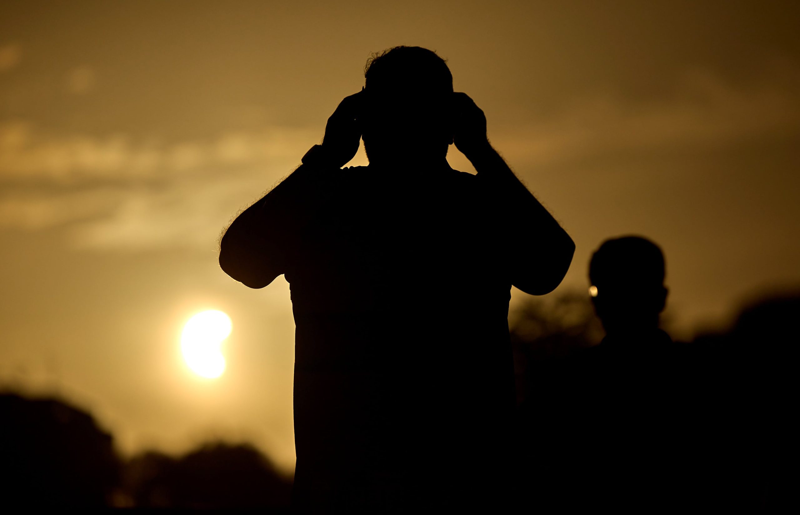 casas-a-10.000-euros-la-noche:-el-precio-de-los-alojamientos-para-el-eclipse-de-2027-se-desmadra-en-andalucia