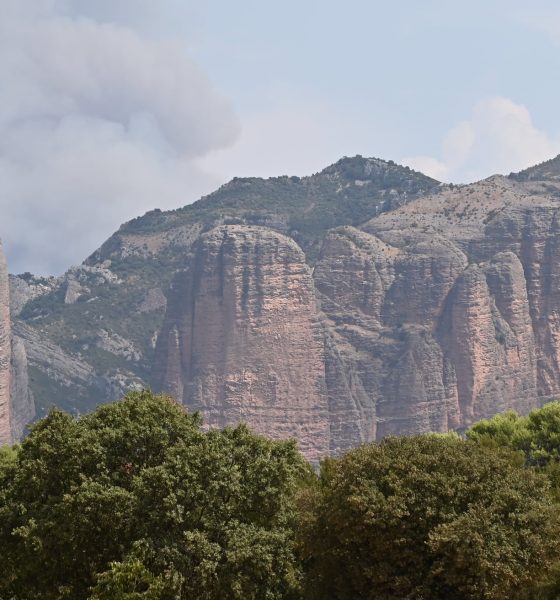 un-juez-envia-a-prision-provisional-al-detenido-por-el-incendio-en-las-penas-de-riglos-(huesca)