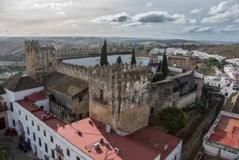 be-king-of-your-own-castle:-11th-century-fortress-in-southern-spain-goes-on-sale