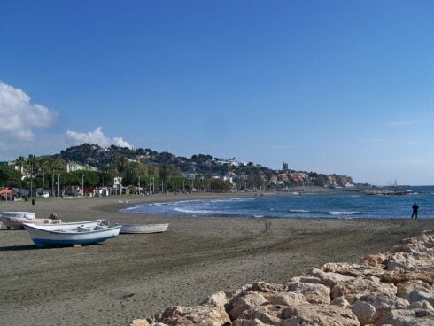 malaga-reopens-two-beaches-to-swimmers-as-e.-coli-bacteria-warning-keeps-four-more-shut-during-feria-week