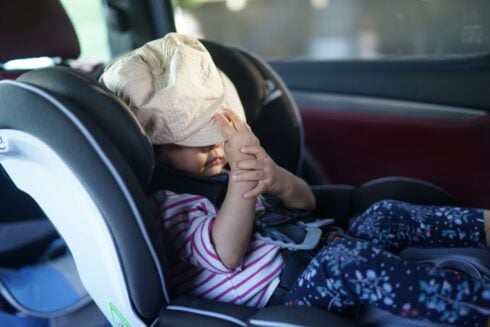 sevilla-couple-arrested-after-going-shopping-and-leaving-baby-behind-in-car-during-40c-heat 