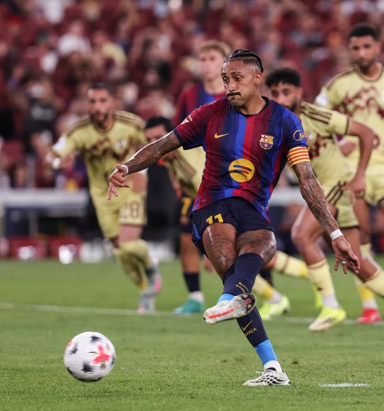 raphinha-sobrevive-a-la-canicula-y-el-barcelona-se-lleva-el-gamper