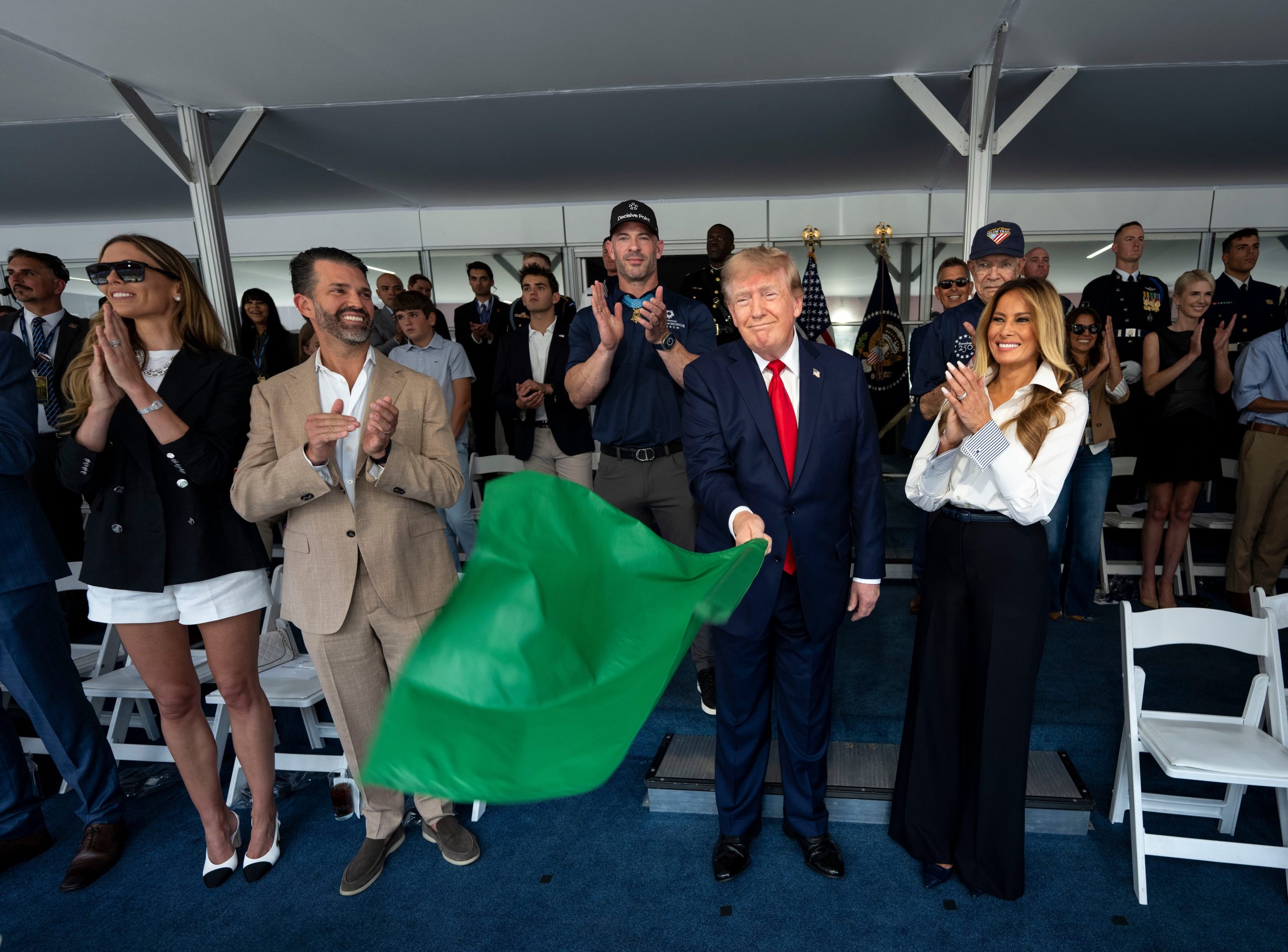 trump-clausura-el-250-aniversario-de-ee-uu-con-una-carrera-de-indycar-en-las-calles-de-washington