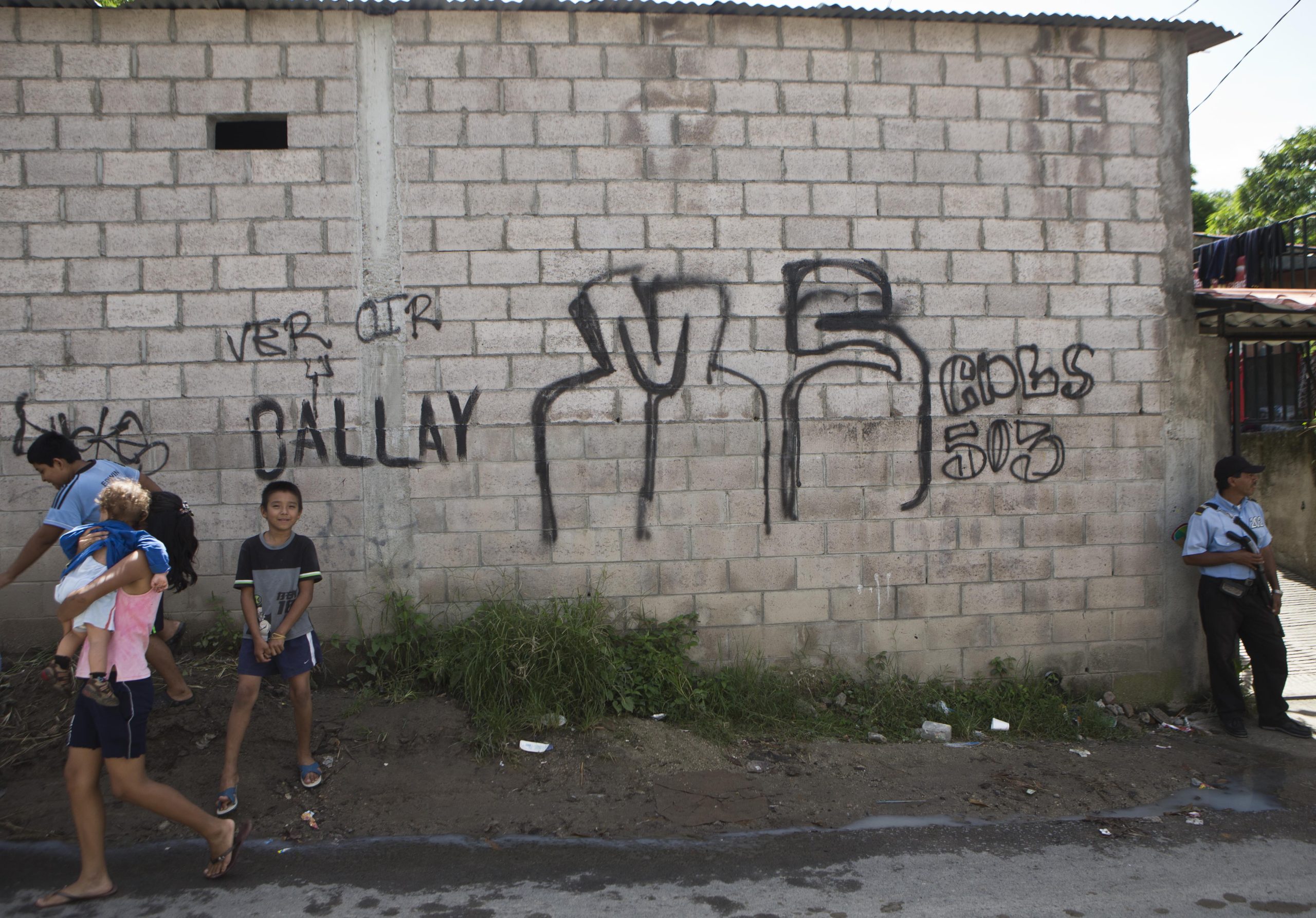 ms-13-gang-members-say-they-buried-200-people-in-bukele’s-political-cradle