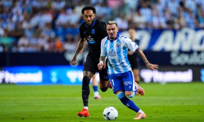 el-deportivo-agua-la-fiesta-del-malaga-en-su-debut-liguero-en-casa