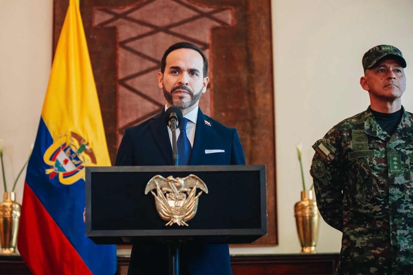 abelardo-de-la-espriella-ordena-la-deportacion-inmediata-de-los-inmigrantes-irregulares:-“se-van,-es-una-decision-politica”