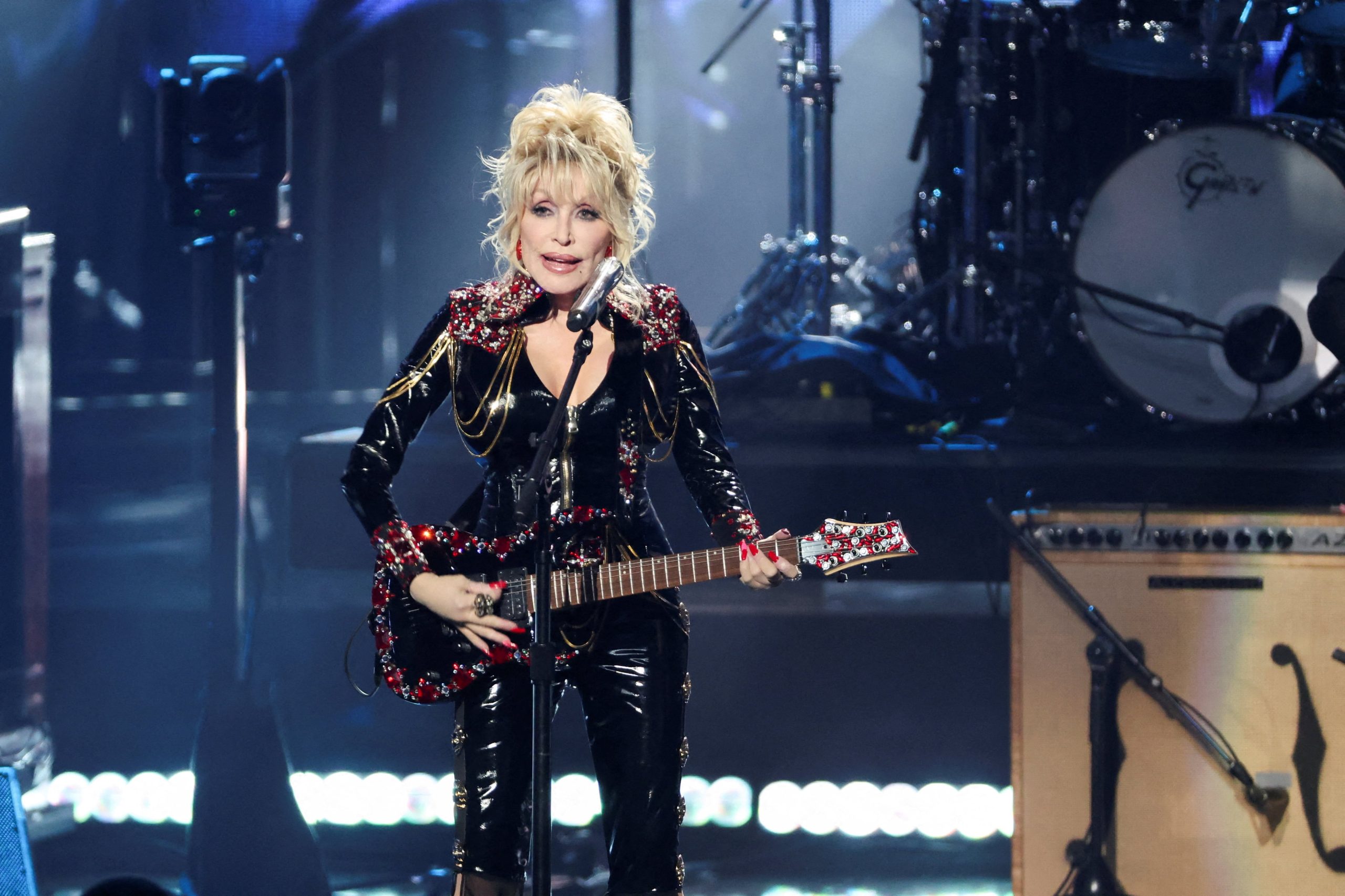 dolly-parton,-la-estrella-que-se-nego-a-elegir-un-bando-politico-pero-nunca-se-quedo-callada