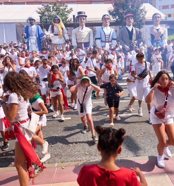 al-menos-50-heridos-al-estallar-material-pirotecnico-en-el-inicio-de-las-fiestas-de-noain-(navarra)