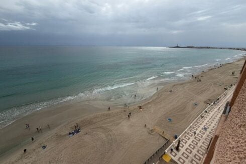 mini-tsunami-fears-at-popular-murcia-beaches-after-the-mediterranean-sea-suddenly-retreats-several-metres