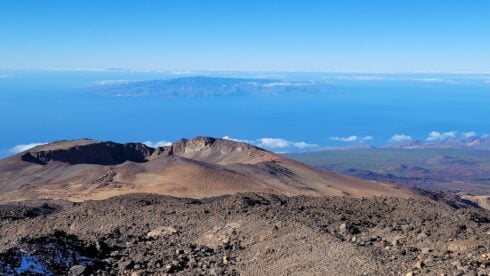 tenerife’s-deep-magma-system-mapped-for-the-first-time-as-top-volcanologist-insists-eruption-risk-‘remains-low’