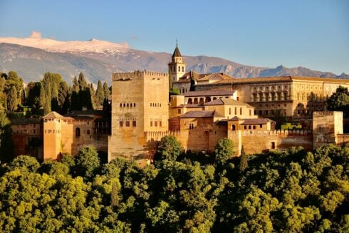 outrage-in-granada-after-teenager-causes-e12,000-of-damage-to-alhambra-during-parkour-stunt-gone-wrong