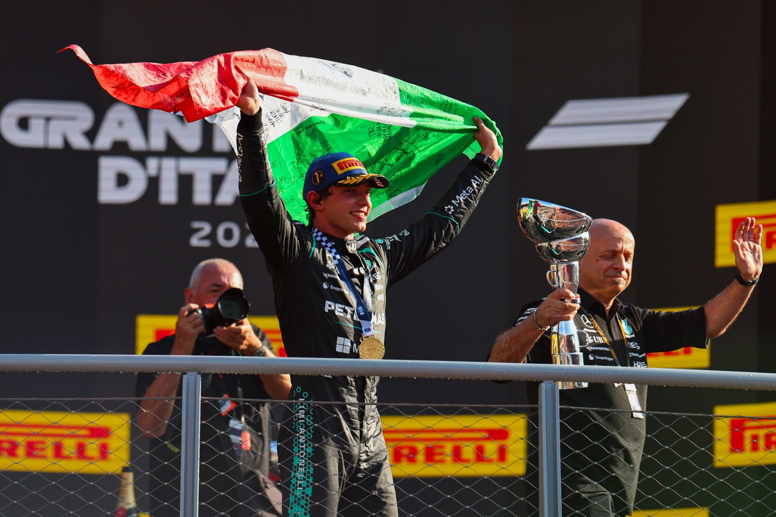 antonelli-cumple-el-sueno-de-su-vida-en-el-gp-italia
