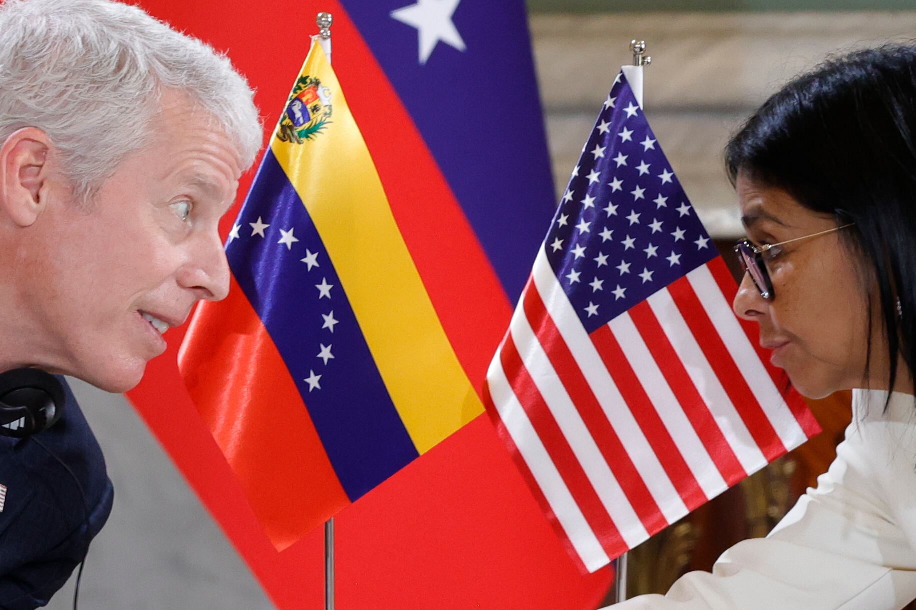 they-have-sold-venezuela-with-venezuelans-still-inside