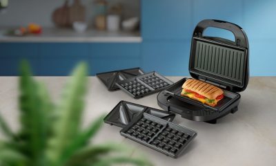 parece-una-sandwichera-comun,-pero-incluye-3-juegos-de-placas-diferentes-para-cambiar-de-receta-al-instante