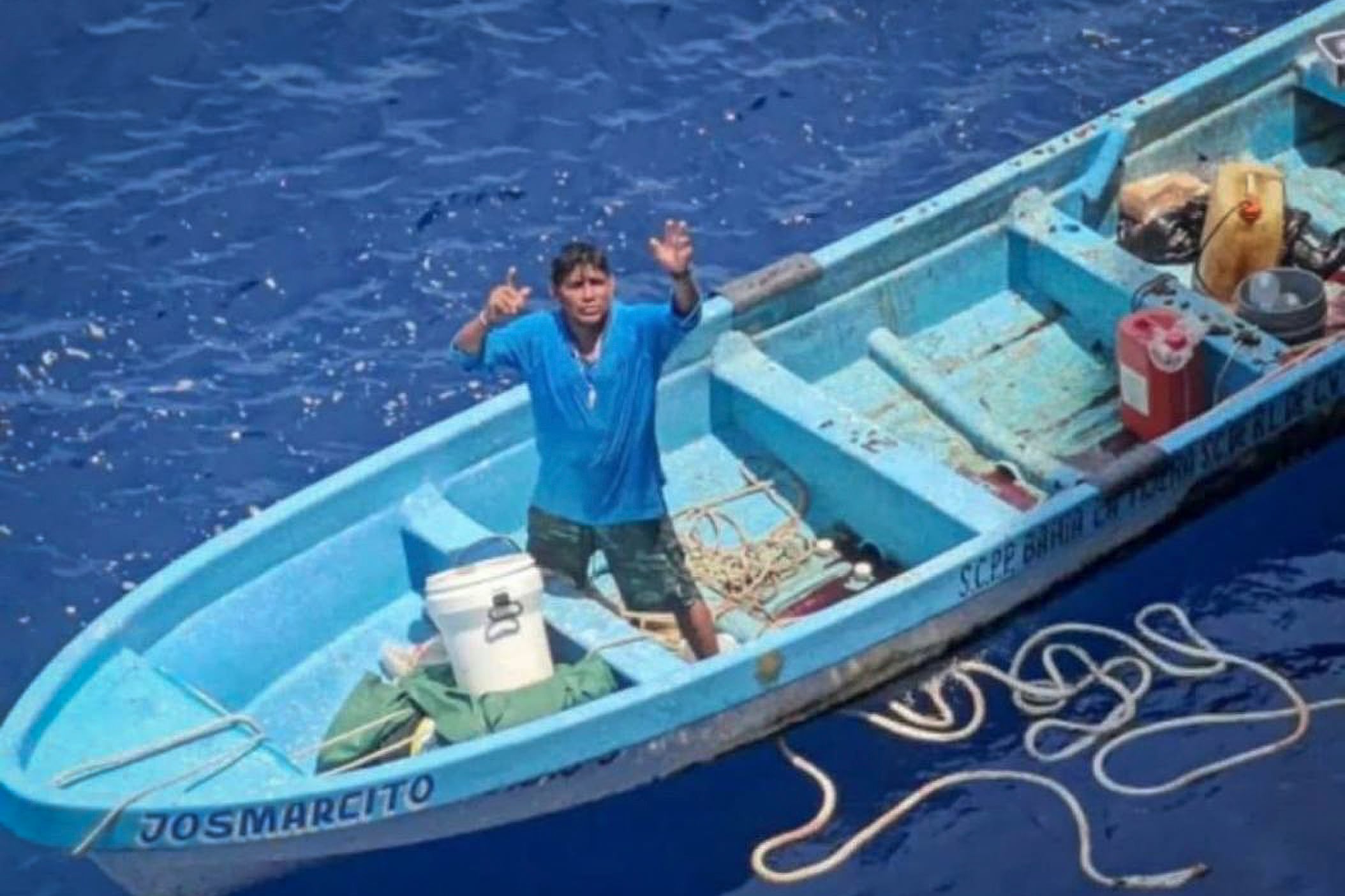hector-marquez,-the-mexican-fisherman-missing-for-a-week,-rescued-at-sea